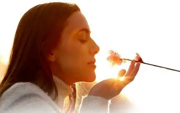  قابل توجه افراد بالای ۶۰ سال؛ تقویت حافظه با استشمام ۷ رایحه مختلف!