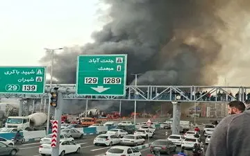 آخرین وضعیت اطفای حریق حادثه آتش‌سوزی بازارچه جنت‌آباد