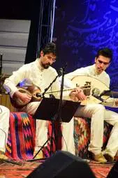 گزارش تصویری کنسرت گروه موسیقی آیین در همدان 