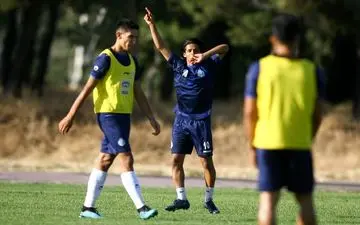 فرهاد مجیدی بر سر دو راهی!