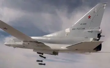  بمب افکن های روسیه مراکز داعش را در دیرالزور بمباران کردند