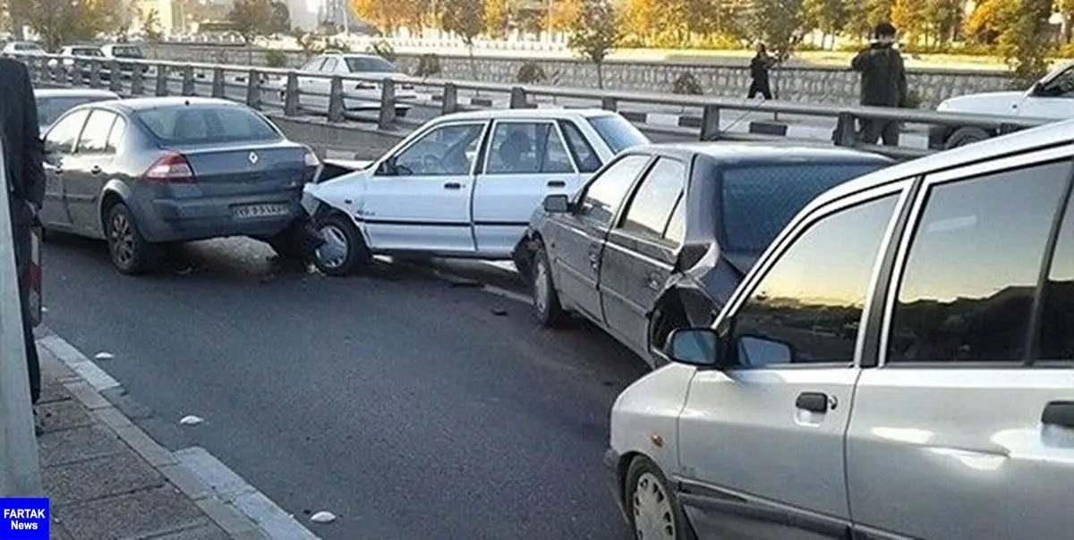 برخورد سه دستگاه خودرو در آزادراه کرج - قزوین