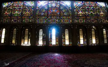  بازار صدرالسلطنه، کاروانسرا، مسجد جامعه، حسینیه طباطیایی‌ها از بناهای تاریخی قزوین  به روایت تصویر