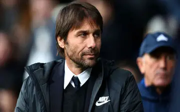 تماس کهکشانیها  با آنتونیو کونته