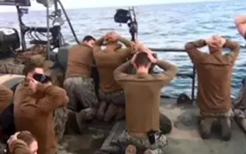 نیروی دریایی ایران بارها نظامیان آمریکایی‌ را در خلیج فارس تحقیر کرده است