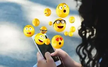 مراقب باشید؛ تفسیر زنان از ایموجی‌ها با مردان فرق دارد!
