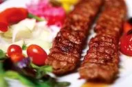 کباب کوبیده رستورانی در خونه؛ طرز تهیه سریع و آسان (ویدئو)