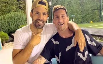 آگوئرو به جدایی از بارسلونا واکنش نشان داد