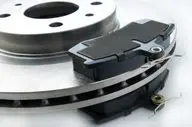 قیمت انواع لنت ترمز خودرو مهر ۱۴۰۴؛ پراید، پژو و سمند چند؟ + جدول