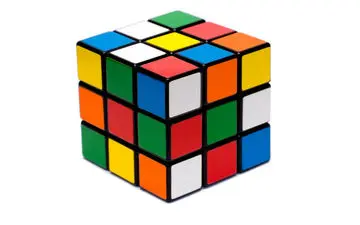 رباتی که در چند ثانیه مکعب روبیک را حل می‌کند!⁣ + فیلم