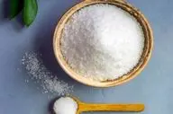 آیا مصرف نمک با سدیم محدود، به همه توصیه می شود؟