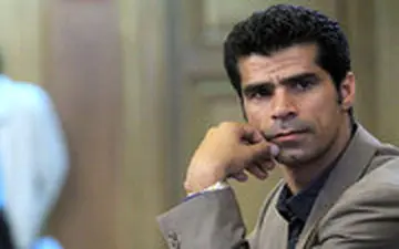 حمله دوباره هادی ساعی به کیمیا علیزاده به خاطر پناهندگی در برنانه زنده تلویزیونی!