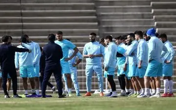 مهاجم استقلال به تمرینات برگشت