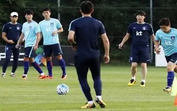  سورپرایز سرمربی تیم ملی کره برای ایران