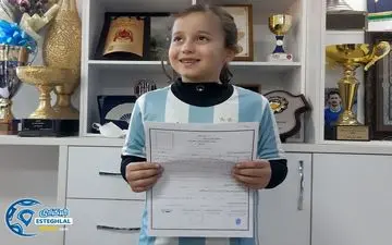 قرارداد آکادمی باشگاه استقلال با پدیده ی برنامه عصر جدید/فیلم