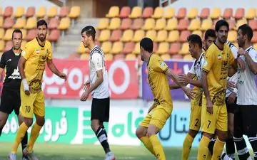 برتری فجر، تساوی سپاهان با هوادار و پدیده مقابل نفت در نیمه اول
