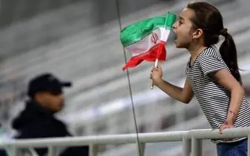 عکس/ دختر ایرانی، تماشاگر ذوب آهن - الدحیل