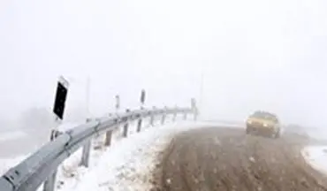 به علت بارش برف محور هراز مسدود شد
