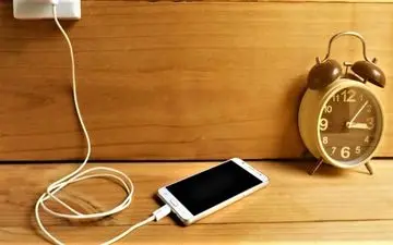 چند درصد باتری موبایل را باید شارژ کنیم؟ راهنمایی برای بهینه‌سازی عمر باطری تلفن همراه