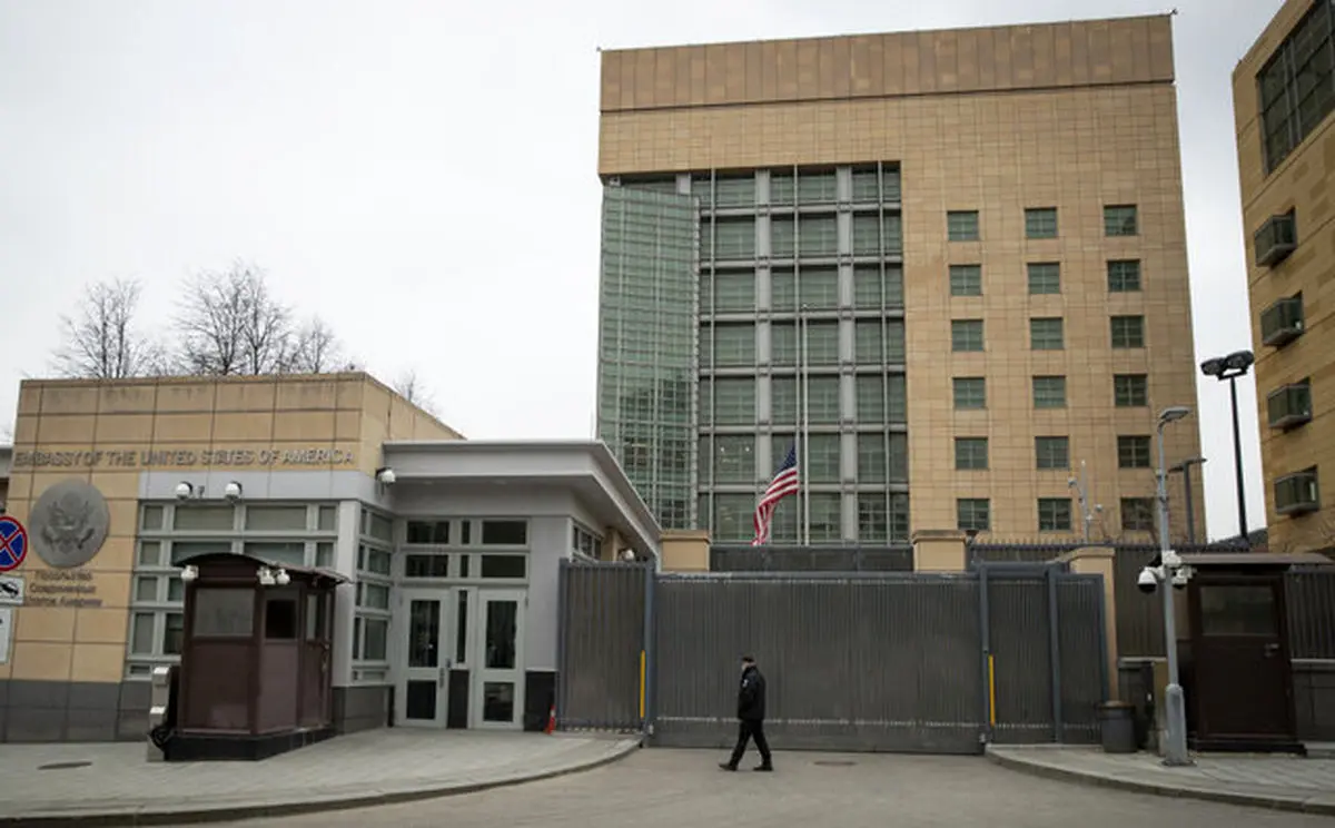 روسیه سفیر آمریکا را احضار کرد/ ۲ کارمند سفارت عنصر نامطلوب اعلام شدند
