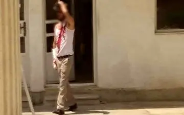 حمله خونین مرد چاقوکش به فرمانداری آبادان 
