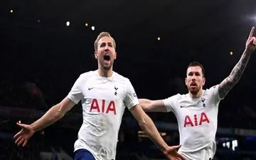 منچسترسیتی ۲ - تاتنهام ۳/ VAR هم پپ را نجات نداد؛ کین سیتی را کُشت!