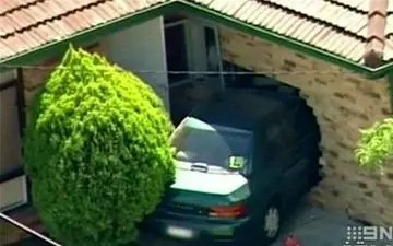 کار عجیب این دختر در جلسه اول آموزش رانندگی