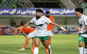 پیروزی یک نیمه‌ای ذوب آهن با گل لطیفی