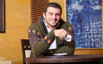 شوخی جنجالی علی ضیا با احمدی‌نژاد در تلویزیون