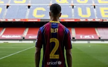  اولین حضور ستاره آمریکایی در تمرین بارسلونا (عکس)