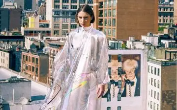 فروش لباس‌های گران قیمتی که وجود واقعی ندارند