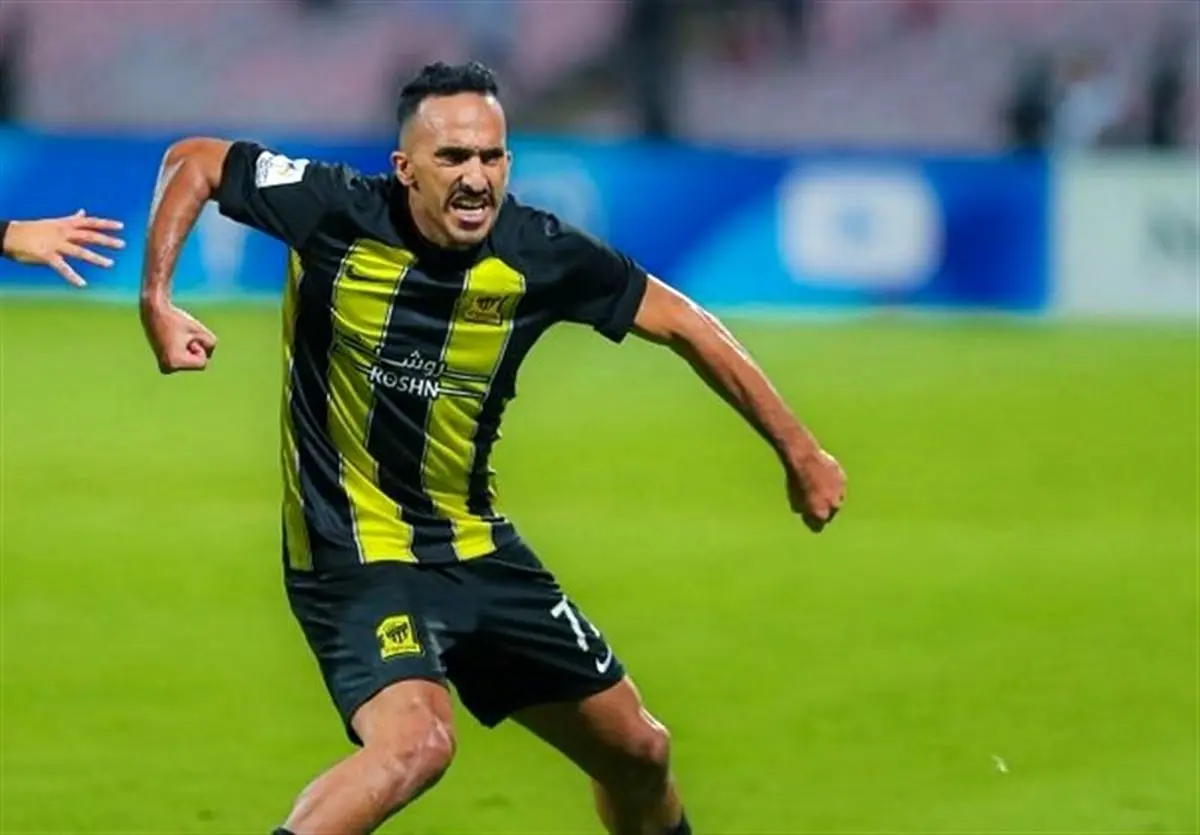 پیروزی الاتحاد مقابل سپاهان در پایان نیمه اول
