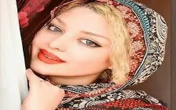 تیپ سندبادی بازیگر زن دورگه ایرانی هندی