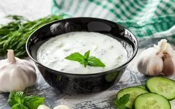 ماست و خیار مجلسی: طعمی به یاد ماندنی برای تابستان + آموزش تهیه ماست و خیار