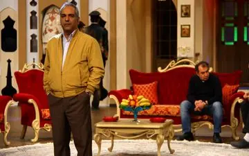 راز گوشی مهران مدیری در «دورهمی»