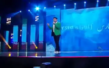 اجرای آهنگ خواننده لس‌آنجلسی در «عصر جدید»