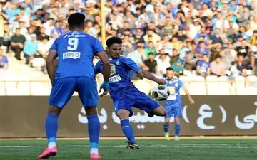 نورافکن:قلعه‌نویی مربی باهوشی است/  به خاطر نیاز تیم چاره‌ای نبود و باید در پست دیگری بازی می‌کردم/ کار شفر فوق‌ العاده است