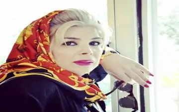 عکس همسر مرحوم حشمت فردوس با دوستانش