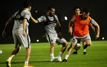 نویدکیا در باغ فردوس پرفشار در حال آماده‌سازی