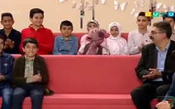 جناب خان آهنگ یراحی را برای احلام خواند