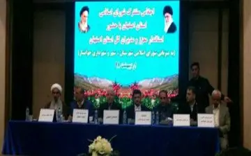 چُرت زدن فرماندار خوانسار هنگام سخنرانی استاندار