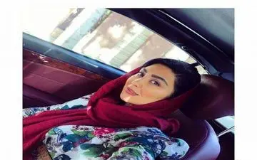 "مریم معصومی" و سلفی در یک ماشین لاکچری + عکس