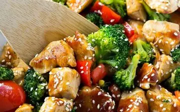 افراد کم‌خون، برای سحری چه غذاهایی بخورند؟