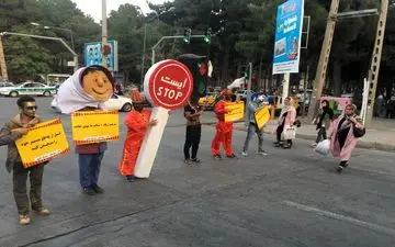 فرهنگ سازی هوشمندانه با کمپین از خودمان شروع کنیم + عکس