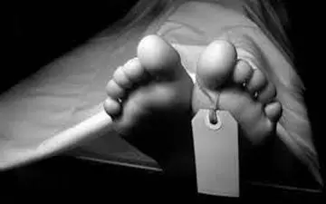 بررسی دلایل خودکشی در ملاءعام! 