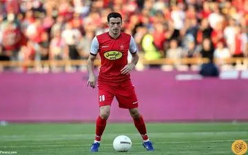 غروب و طلوع دوباره یک ستاره/ یک ماه پر فراز و نشیب برای مدافع پرسپولیس