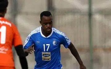 حضور شائبه‌برانگیز ستاره جدید استقلال در لیگ برتر