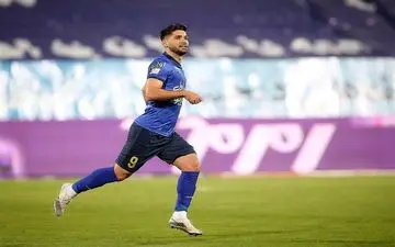 یاغی جدید در فوتبال ایران/  هافبک استقلال قرمز پوش می‌شود؟