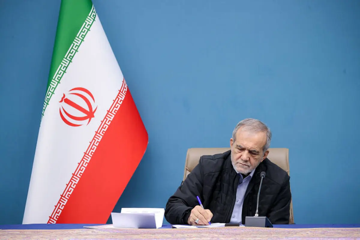 پزشکیان: همه افتخار این پیروزی تاریخی به ملت بزرگ و تمدنساز ایران تعلق دارد