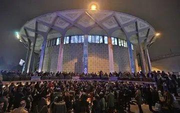 اختصاصی / فوری/ سالن تئاتر  شهر تهران آتش گرفت + فیلم